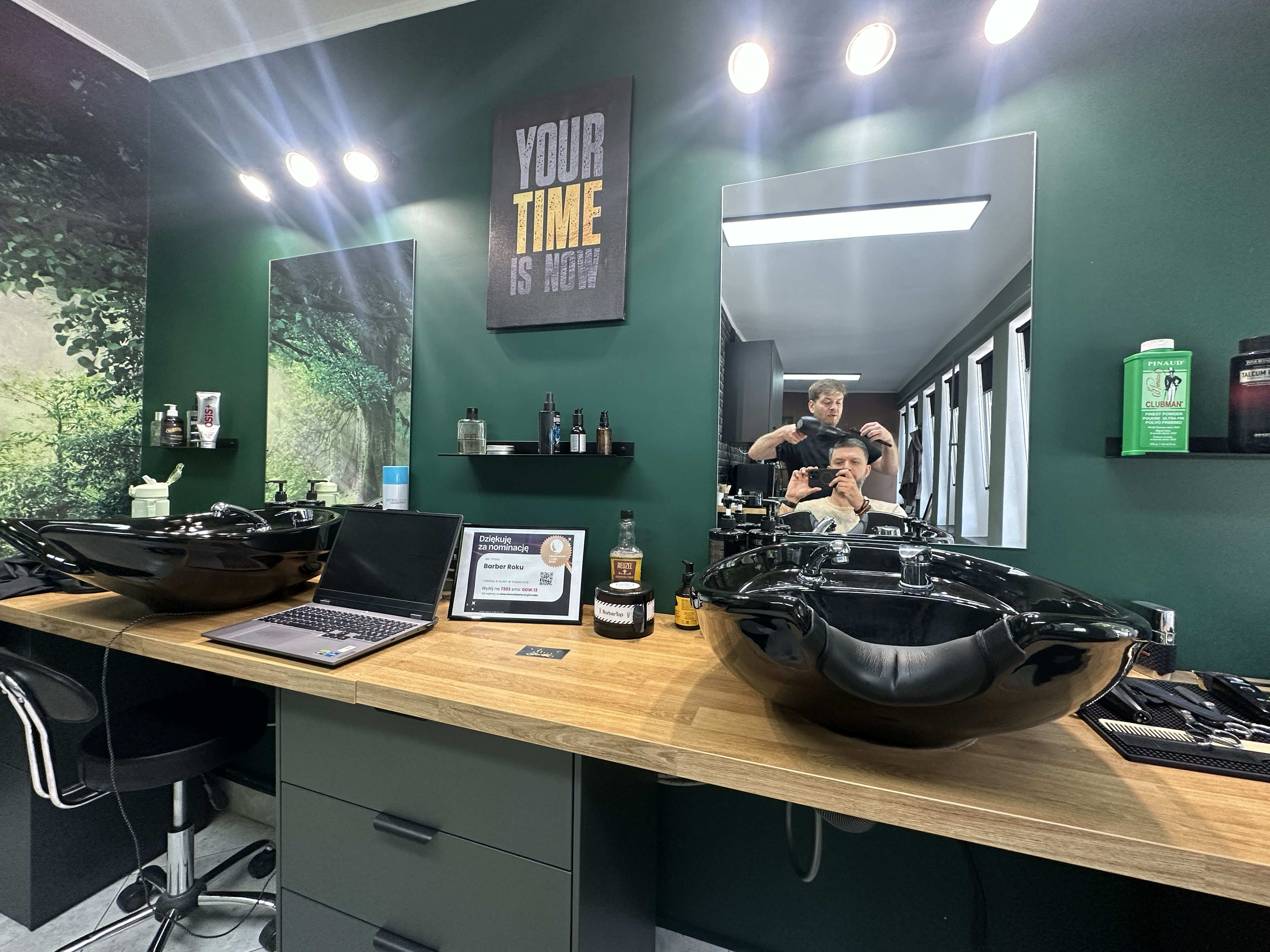 Wnętrze Baro Barber w Gdańsku VII Dwór